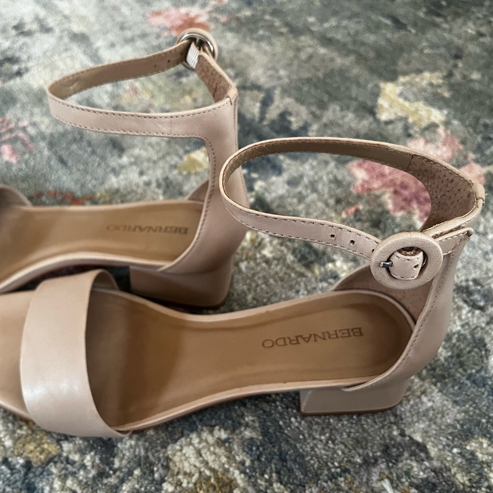 Bernardo Jalena Low Heel Sandal, size 8.5 M,
Blush Antique Calf colorway